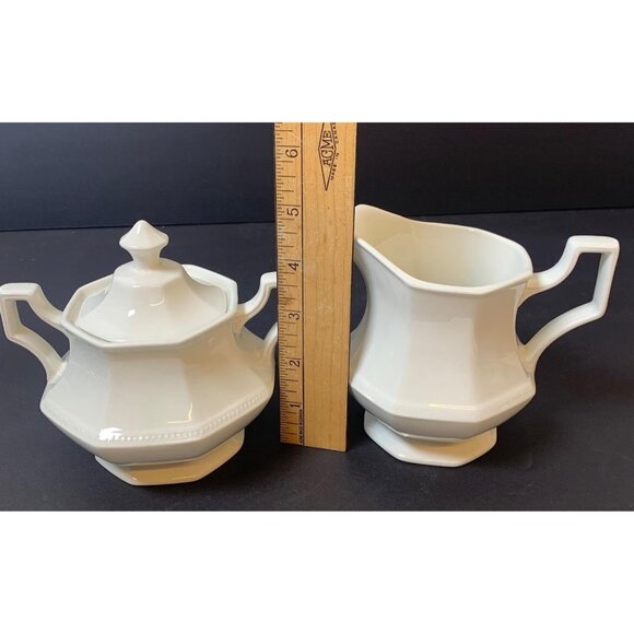 Johnson Bros Heritage White Sugar Bowl with Lid & Creamer Ironstone - Vintage - Picture 5 of 13